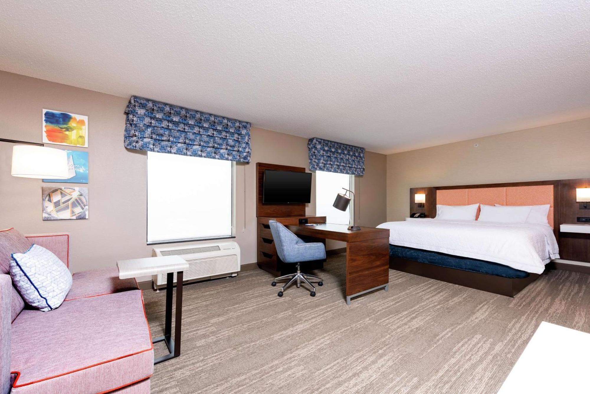 Hampton Inn & Suites Marshalltown Exterior photo